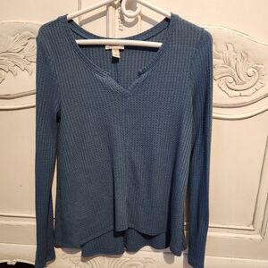 Arizona Jean Company Blue Ribbed Asymmetrical Blouse